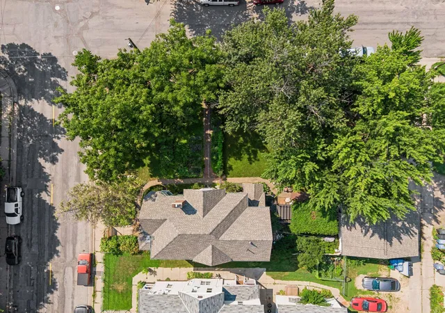Photo 3 of Single family home for sale at 1506 Washington St NE, Minneapolis, MN 55413 | MLS# 7122704 | Listing updated on 2026-09-30