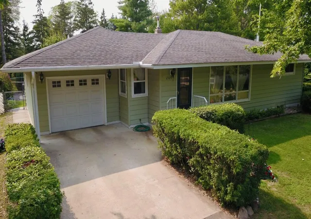 Photo 2 of Single family home for sale at 2305 10th Avenue S, Saint Cloud, MN 56301 | MLS# 7122772 | Listing updated on 2026-09-22