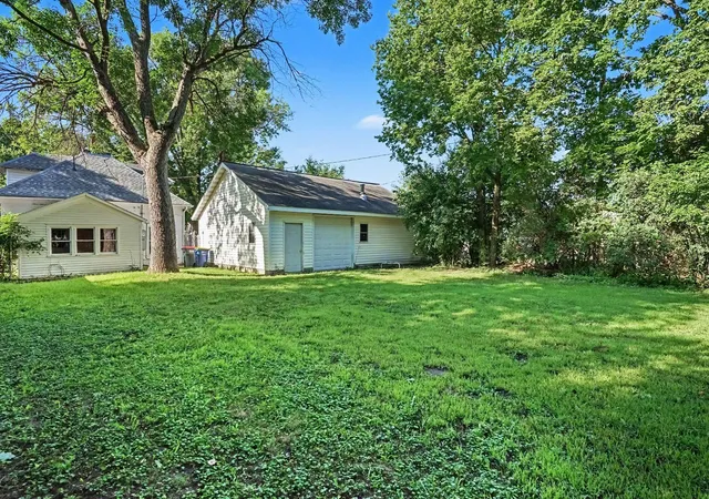 Photo 3 of Single family home for sale at 23 Main St E, Morristown, MN 55052 | MLS# 7122810 | Listing updated on 2026-09-15
