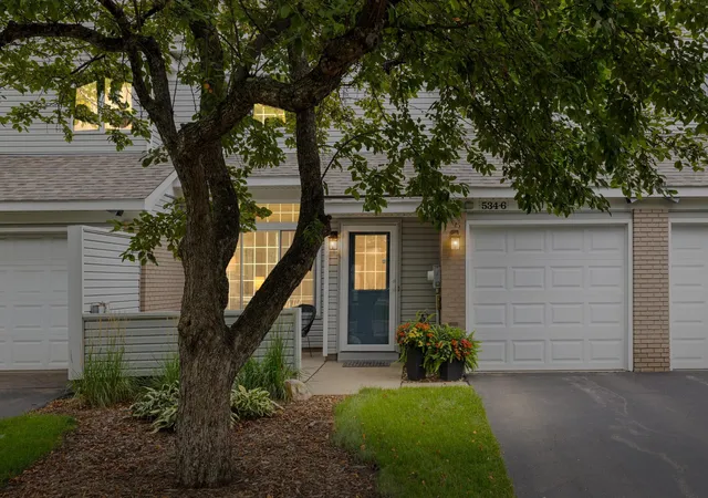 Photo 1 of Sale Pending at 534 Lovell Ave #6, Saint Paul, MN 55113 | MLS# 7122861 | Listing updated on 2026-09-14