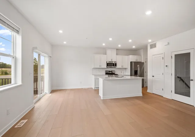 Photo 3 of Single family home for sale at 3485 Trails End Cir, Saint Paul, MN 55123 | MLS# 7122867 | Listing updated on 2026-09-15