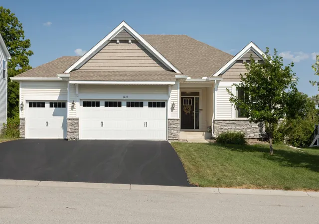 Photo 1 of Single family home for sale at 1237 Maple Ln, Carver, MN 55315 | MLS# 7122952 | Listing updated on 2026-09-15