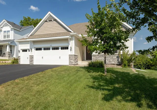 Photo 2 of Single family home for sale at 1237 Maple Ln, Carver, MN 55315 | MLS# 7122952 | Listing updated on 2026-09-15