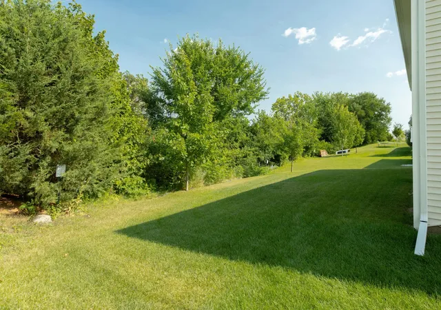 Photo 3 of Single family home for sale at 1237 Maple Ln, Carver, MN 55315 | MLS# 7122952 | Listing updated on 2026-09-15
