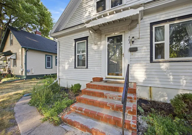 Photo 3 of Single family home for sale at 403 14th Street S, Fargo, ND 58103 | MLS# 7123139 | Listing updated on 2026-09-15