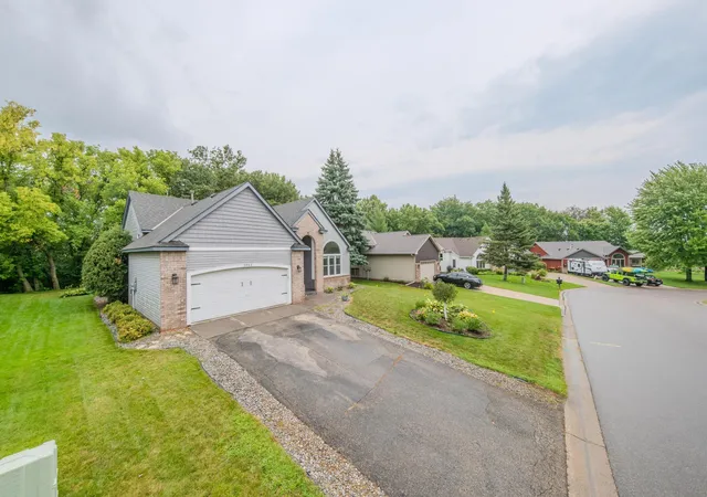Photo 2 of Single family home for sale at 5962 N Ridge Dr, Savage, MN 55378 | MLS# 7123160 | Listing updated on 2026-09-22