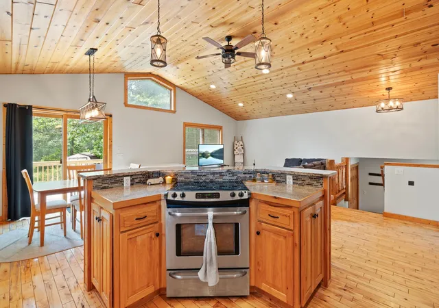 Photo 4 of Single family home for sale at 12103 Fuschia Dr, Baxter, MN 56425 | MLS# 7123370 | Listing updated on 2026-09-11