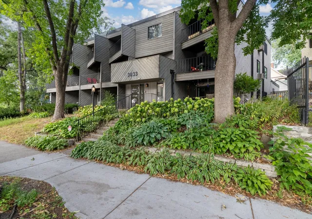 Photo 2 of Condo for sale at 3033 E Bde Maka Ska Pkwy #301, Minneapolis, MN 55408 | MLS# 7123564 | Listing updated on 2026-09-15