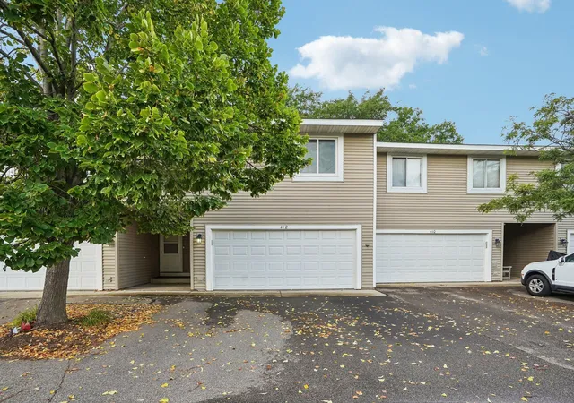 Photo 3 of Single family home for sale at 412 Whispering River Ln, Farmington, MN 55024 | MLS# 7123733 | Listing updated on 2026-09-21