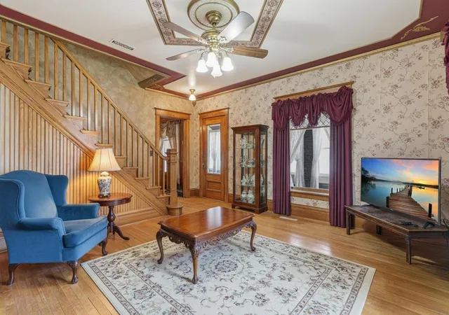 Photo 4 of Single family home for sale at 1009 South St, Jackson, MN 56143 | MLS# 7123780 | Listing updated on 2026-09-15