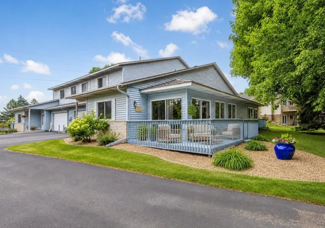 Photo 1 of Single family home for sale at 1154 Aston Cir, Burnsville, MN 55337 | MLS# 7123786 | Listing updated on 2026-09-14