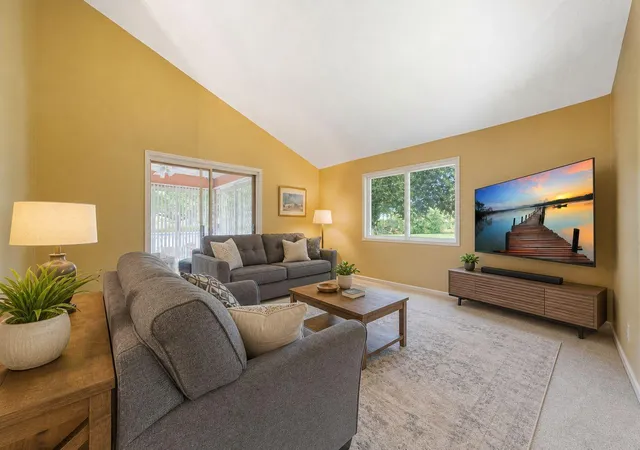 Photo 4 of Single family home for sale at 1154 Aston Cir, Burnsville, MN 55337 | MLS# 7123786 | Listing updated on 2026-09-14