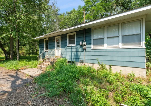 Photo 2 of Sale Pending at 17225 Round Lake Blvd Nw, Andover, MN 55304 | MLS# 7123820 | Listing updated on 2026-09-15