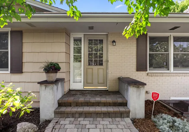 Photo 3 of Sale Pending at 10112 Nord Ave S, Minneapolis, MN 55437 | MLS# 7123933 | Listing updated on 2026-09-11