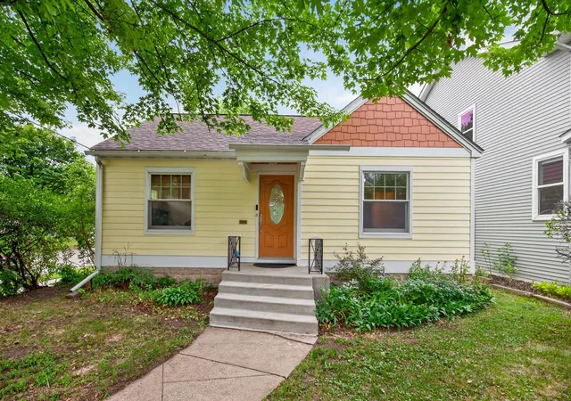 Photo 1 of Sale Pending at 3901 Quail Ave N, Minneapolis, MN 55422 | MLS# 7124103 | Listing updated on 2026-09-12
