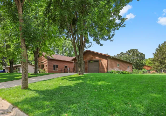 Photo 3 of Sale Pending at 1215 35th Avenue N, Saint Cloud, MN 56303 | MLS# 7124132 | Listing updated on 2026-09-11