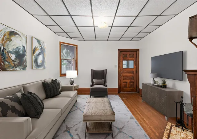 Photo 3 of House for sale at 446 Virginia St, Saint Paul, MN 55103 | MLS# 7124151 | Listing updated on 2026-09-10