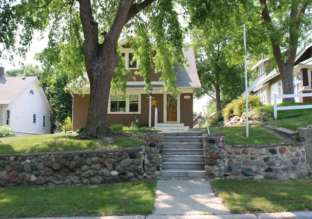 Photo 1 of Single family home for sale at 116 Grant St S, Lake Benton, MN 56149 | MLS# 7124201 | Listing updated on 2026-09-14