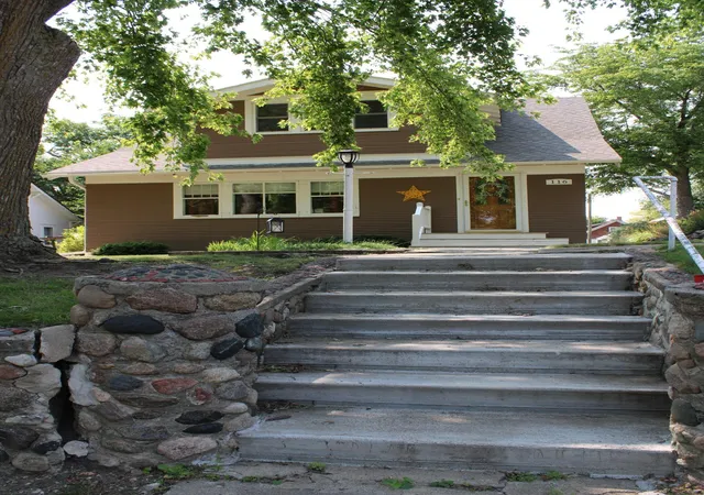 Photo 3 of Single family home for sale at 116 Grant St S, Lake Benton, MN 56149 | MLS# 7124201 | Listing updated on 2026-10-20