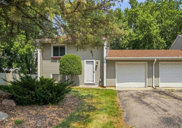 Photo 2 of Single family home for sale at 7093 146th Street W, Saint Paul, MN 55124 | MLS# 7124252 | Listing updated on 2026-09-15