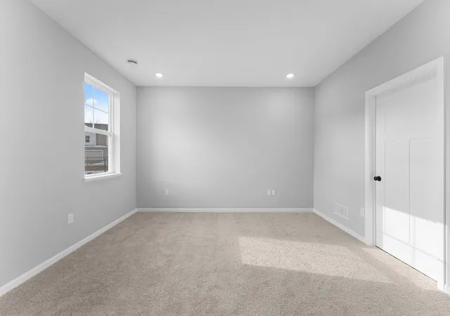 Photo 4 of Sale Pending at 1523 Trellis Ln, Saint Paul, MN 55118 | MLS# 7124282 | Listing updated on 2026-10-09