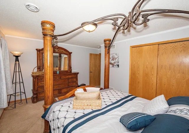 Photo 4 of Single family home for sale at 1143 Bergmann Dr, Stillwater, MN 55082 | MLS# 7124296 | Listing updated on 2026-09-12