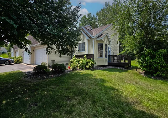 Photo 4 of Single family home for sale at 12973 Eastview Ct, Saint Paul, MN 55124 | MLS# 7124366 | Listing updated on 2026-09-14