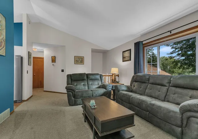 Photo 3 of Single family home for sale at 3113 Partridge Cir, Saint Cloud, MN 56301 | MLS# 7124399 | Listing updated on 2026-09-14