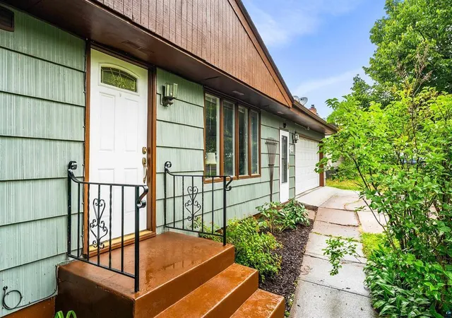 Photo 1 of Townhouse for sale at 703 Ebony Ave, Duluth, MN 55811 | MLS# 7124479 | Listing updated on 2026-09-11