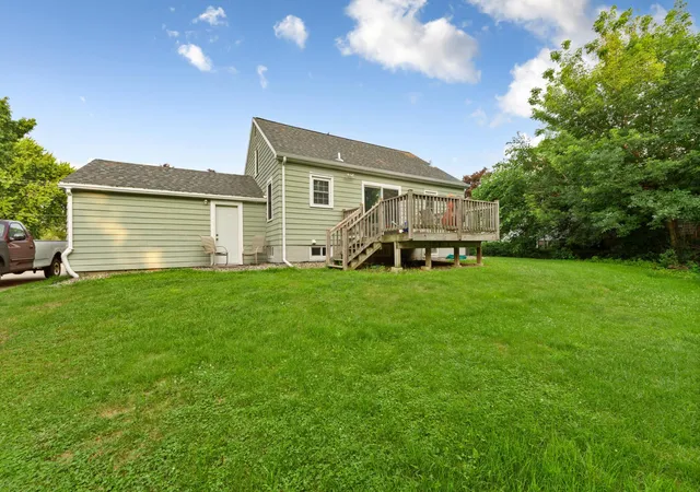 Photo 4 of Sale Pending at 718 5th Street SE, Waseca, MN 56093 | MLS# 7124571 | Listing updated on 2026-09-11