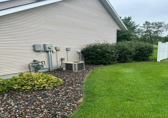 Photo 3 of Sale Pending at 3310 Eagle Ridge Dr W, Willmar, MN 56201 | MLS# 7124650 | Listing updated on 2026-09-11