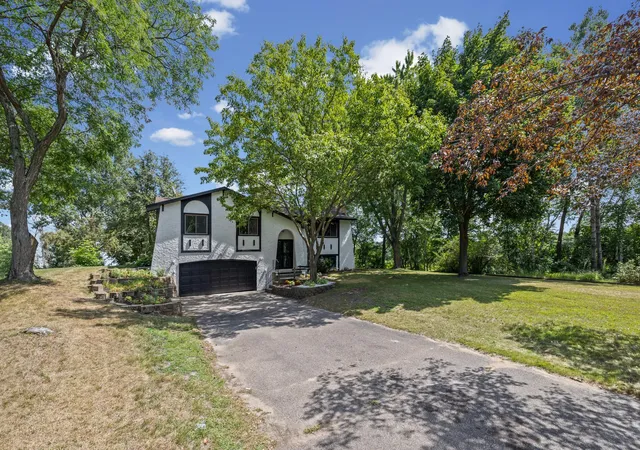 Photo 2 of Single family home for sale at 1835 214th Avenue Ne, Cedar, MN 55011 | MLS# 7124700 | Listing updated on 2026-09-09