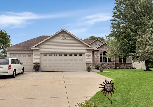 Photo 1 of Single family home for sale at 1910 Temminck Rd, Saint Cloud, MN 56301 | MLS# 7124915 | Listing updated on 2026-10-04