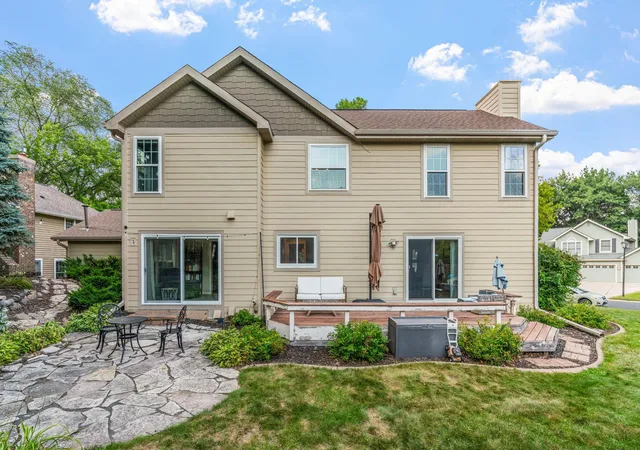 Photo 2 of Sale Pending at 13547 Essex Ct, Eden Prairie, MN 55347 | MLS# 7125173 | Listing updated on 2026-09-11