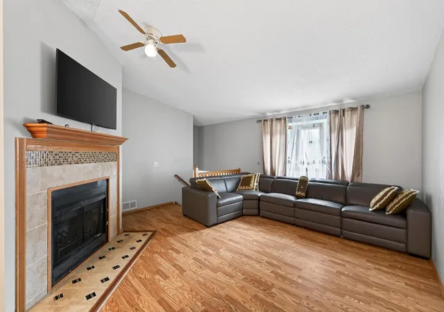 Photo 3 of Single family home for sale at 1124 Meadowwood Dr, Brooklyn Park, MN 55444 | MLS# 7125176 | Listing updated on 2026-09-15