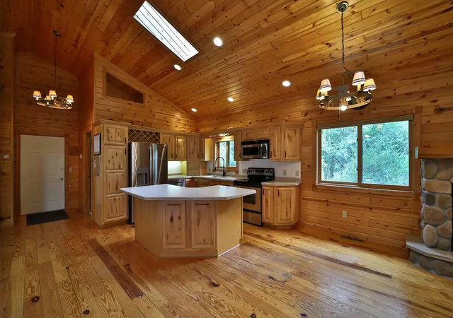 Photo 3 of Sale Pending at 39916 Par West Dr, Emily, MN 56447 | MLS# 7125200 | Listing updated on 2026-09-11