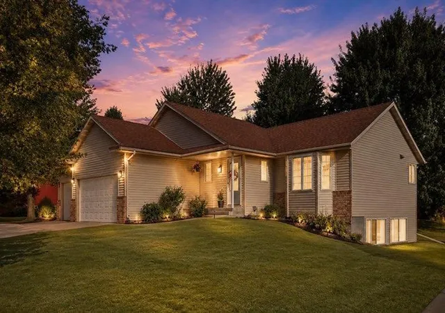 Photo 2 of Single family home for sale at 1210 Jadden Ln Se, Owatonna, MN 55060 | MLS# 7125301 | Listing updated on 2026-09-13