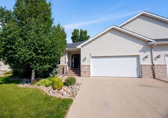 Photo 1 of Sale Pending at 3545 Woodbury Ct S, Fargo, ND 58103 | MLS# 7125321 | Listing updated on 2026-09-15