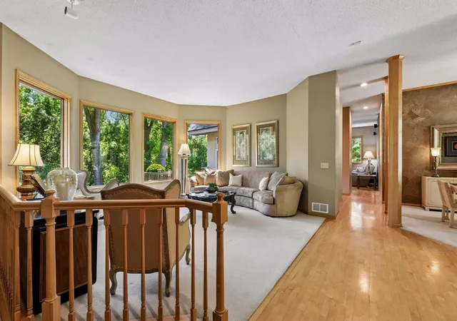 Photo 4 of Single family home for sale at 5535 Wingwood Ct, Minnetonka, MN 55345 | MLS# 7125358 | Listing updated on 2026-09-11