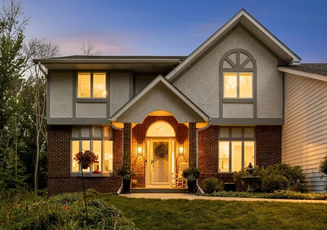 Photo 1 of Sale Pending at 20426 Lynn Dr, Prior Lake, MN 55372 | MLS# 7125409 | Listing updated on 2026-09-14