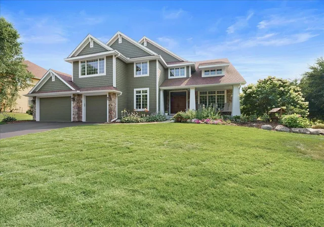 Photo 1 of Single family home for sale at 10614 Maple Blvd, Saint Paul, MN 55129 | MLS# 7125493 | Listing updated on 2026-09-28