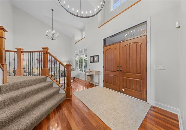 Photo 4 of Single family home for sale at 10614 Maple Blvd, Saint Paul, MN 55129 | MLS# 7125493 | Listing updated on 2026-09-28