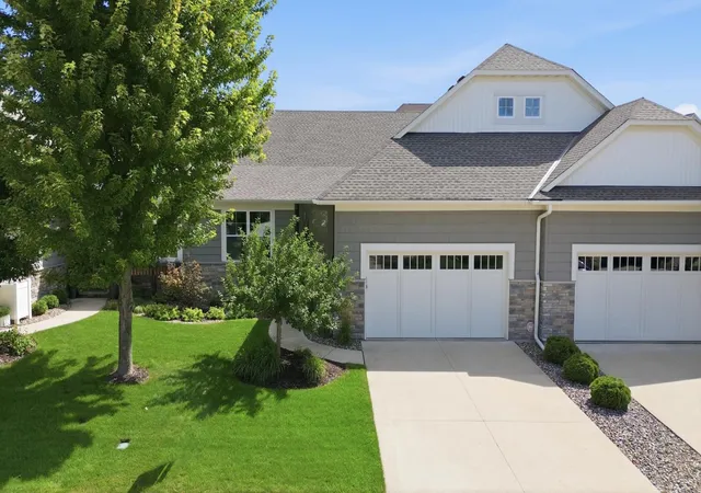 Photo 1 of Single family home for sale at 8652 Lake Riley Dr, Chanhassen, MN 55317 | MLS# 7125609 | Listing updated on 2026-09-11