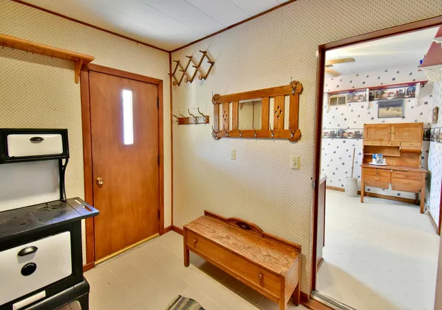 Photo 2 of Single family home for sale at 216 3rd Street N, Brownton, MN 55312 | MLS# 7125641 | Listing updated on 2026-09-15