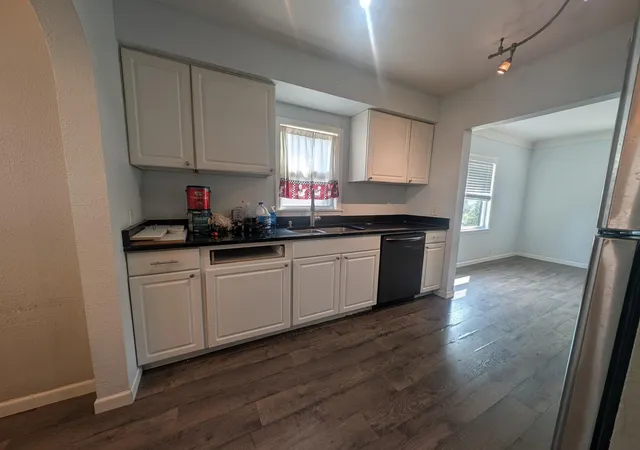 Photo 4 of Single family home for sale at 259 20th Avenue S, South Saint Paul, MN 55075 | MLS# 7125867 | Listing updated on 2026-09-14