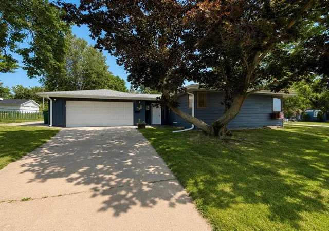 Photo 3 of Single family home for sale at 515 NW 6th Street, Grand Rapids, MN 55744 | MLS# 7125914 | Listing updated on 2026-09-10