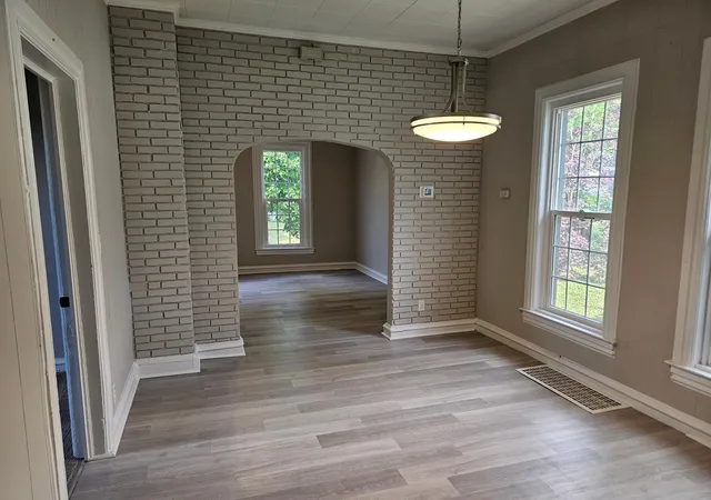 Photo 2 of Single family home for sale at 906 Russell St, Saint Paul, MN 55106 | MLS# 7126037 | Listing updated on 2026-10-12
