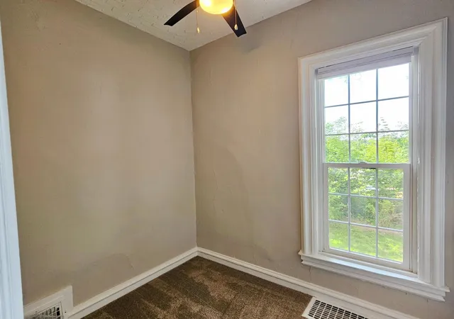 Photo 4 of Single family home for sale at 906 Russell St, Saint Paul, MN 55106 | MLS# 7126037 | Listing updated on 2026-10-12