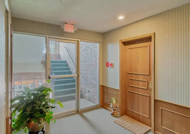 Photo 2 of Condo for sale at 6300 Xerxes Ave S #31, Edina, MN 55423 | MLS# 7126041 | Listing updated on 2026-09-10