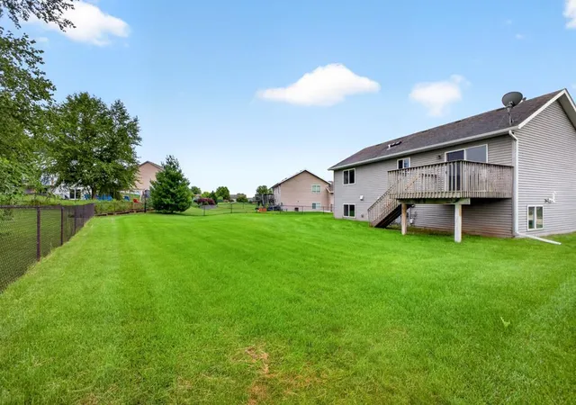 Photo 3 of Single family home for sale at 4569 Arctic Fox Rd Nw, Rochester, MN 55901 | MLS# 7126177 | Listing updated on 2026-09-09